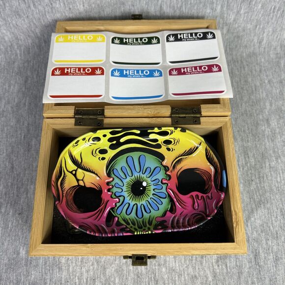 Bamboo Stash box, Skull Design - Picture 5 of 16